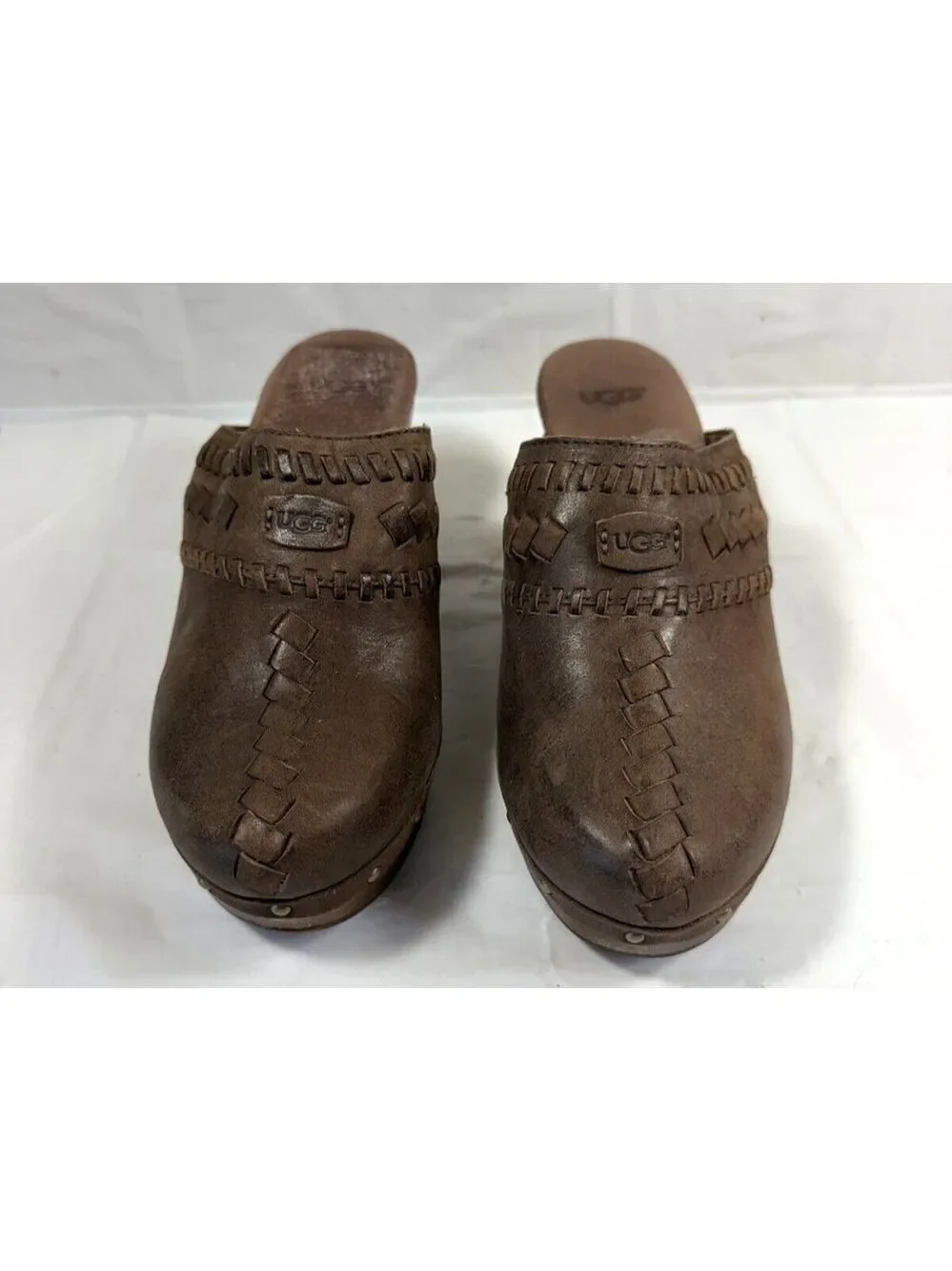 UGG Vivica 1957 Brown Leather Woven Studded Mule Clogs Y2K Size 6 shearling